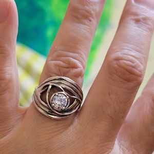 Stunning sterling Silver Ring Solitaire